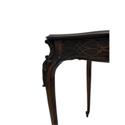 Early 20th century mahogany centre table, shaped moulded top over shaped frieze rails decorated with blind fretwork, on C-scroll and acanthus leaf carved cabriole supports with scrolled terminals 