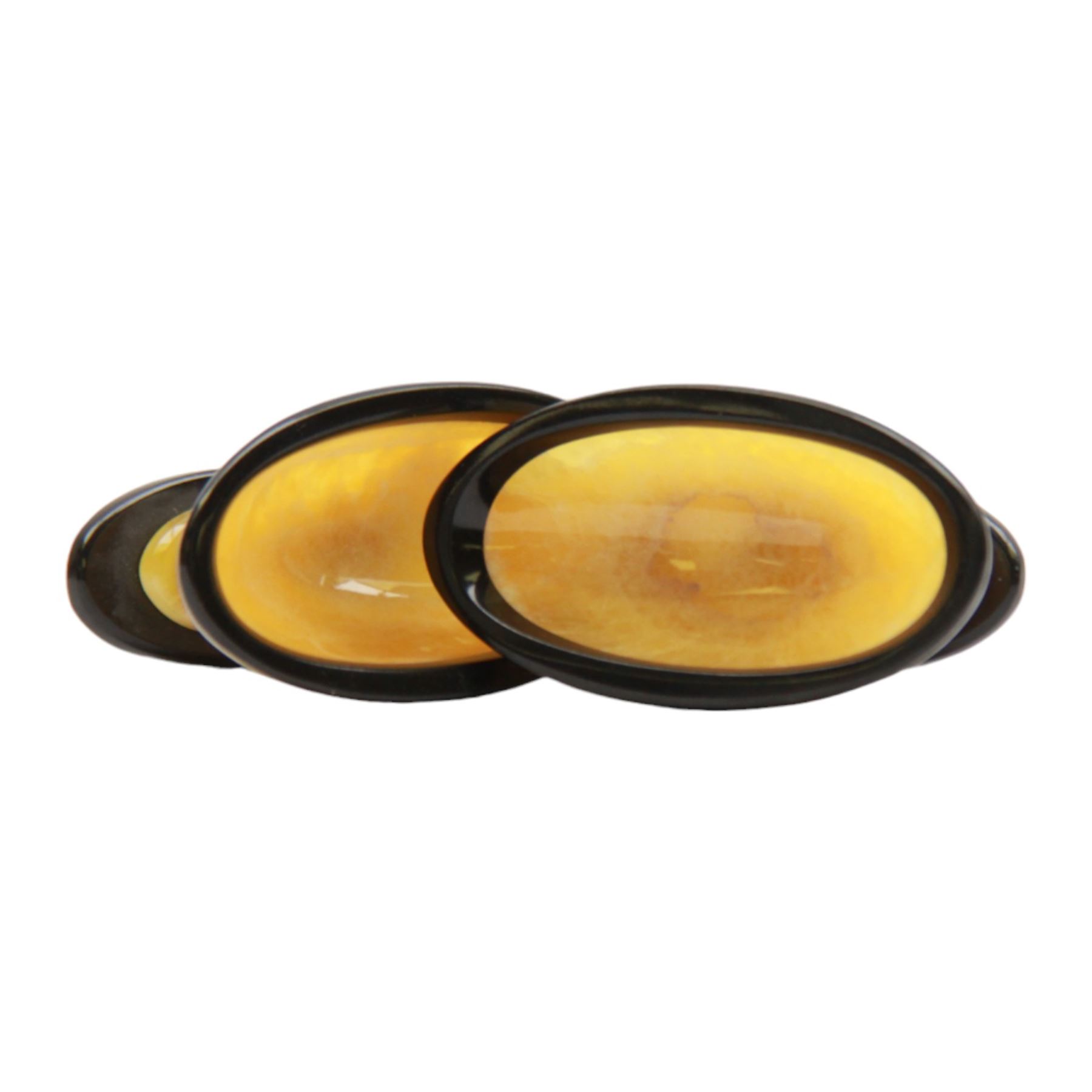 Pair of agate open salts, each of navette form, upon a stepped oval pedestal foot, H5cm