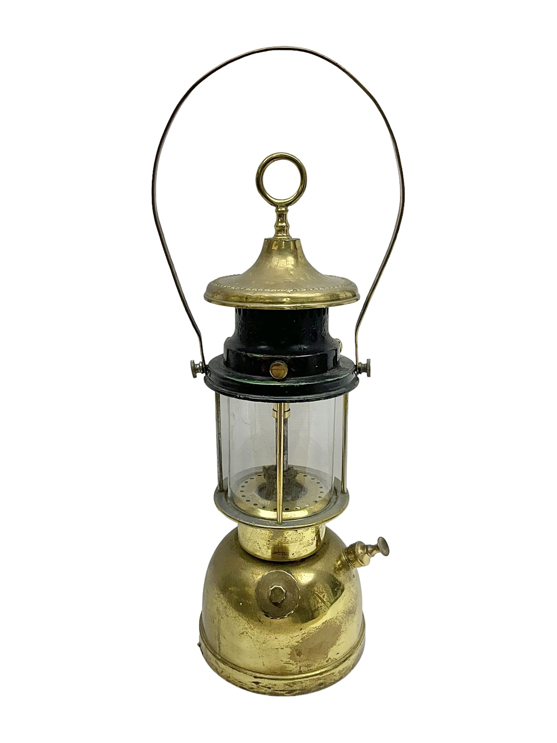 Bialaddin paraffin lamp Reg no 839212, H44cm