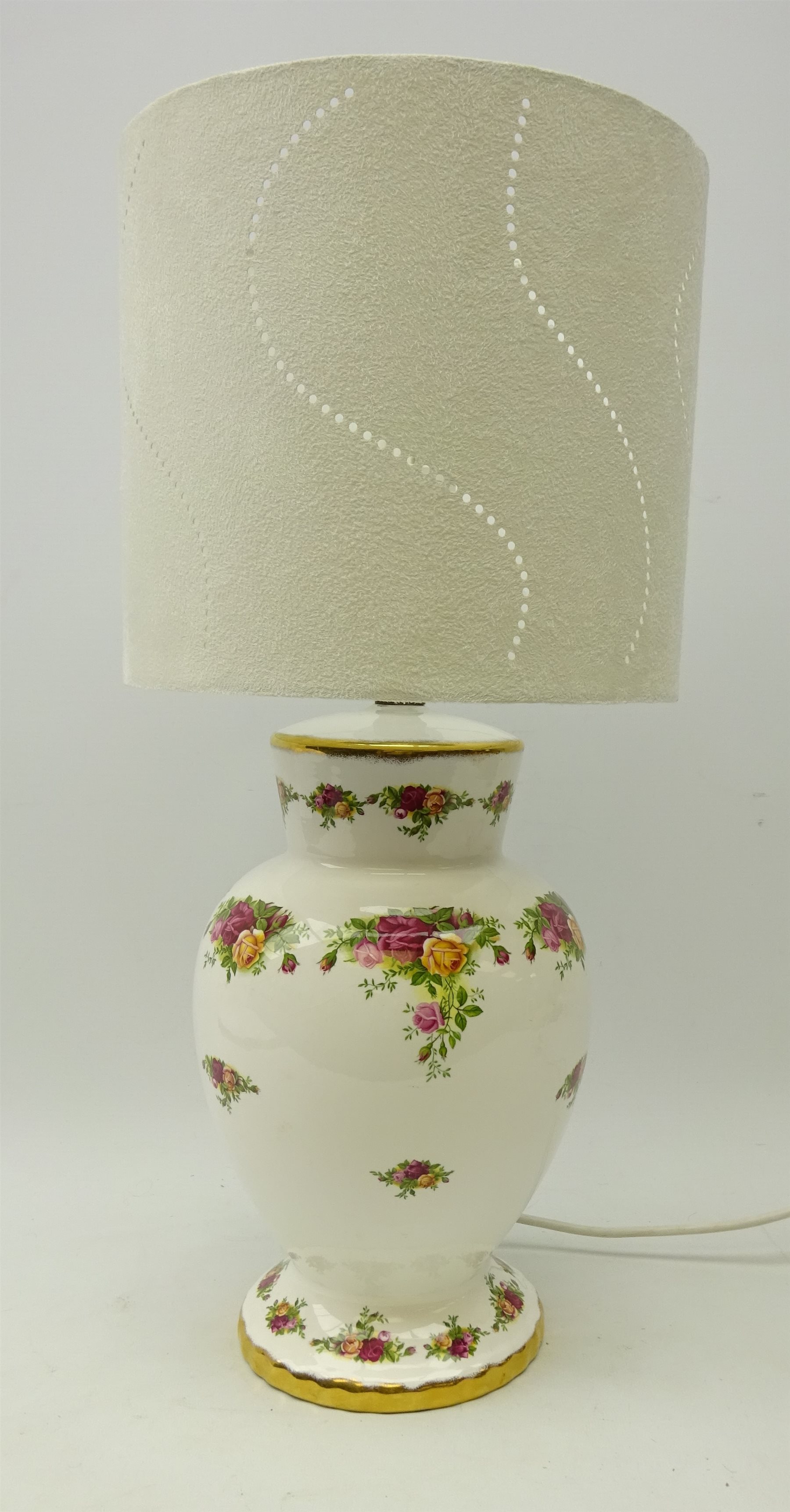 Royal albert old country roses lamp sale