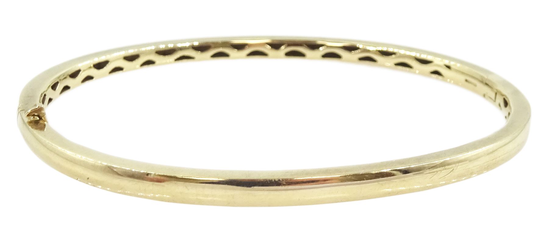 9ct gold hinged bangle, hallmarked