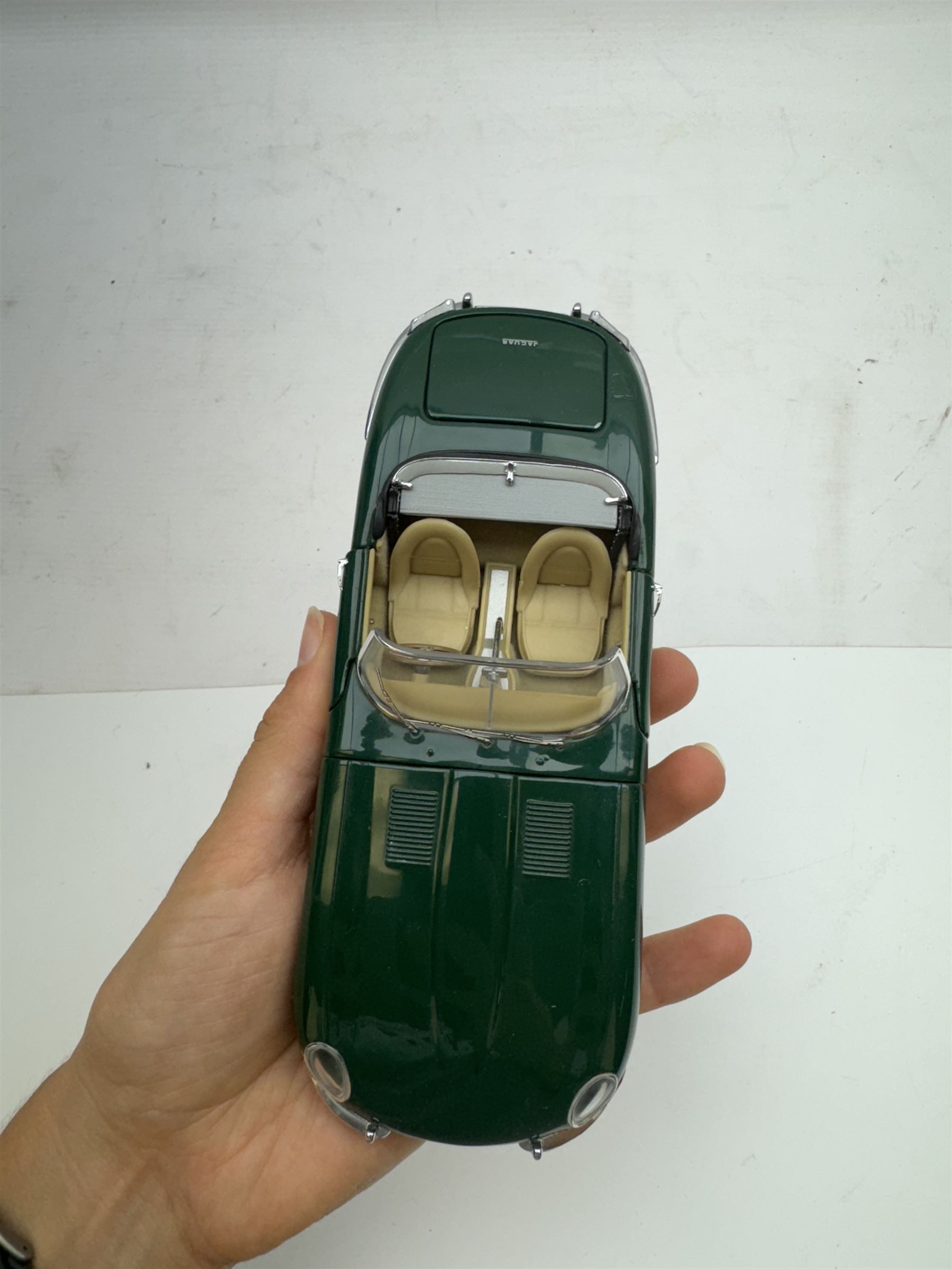 Two Franklin Mint 1:24 scale Die-casts, comprising 1961 Jaguar E-Type and model 1957 Mercedes-Benz