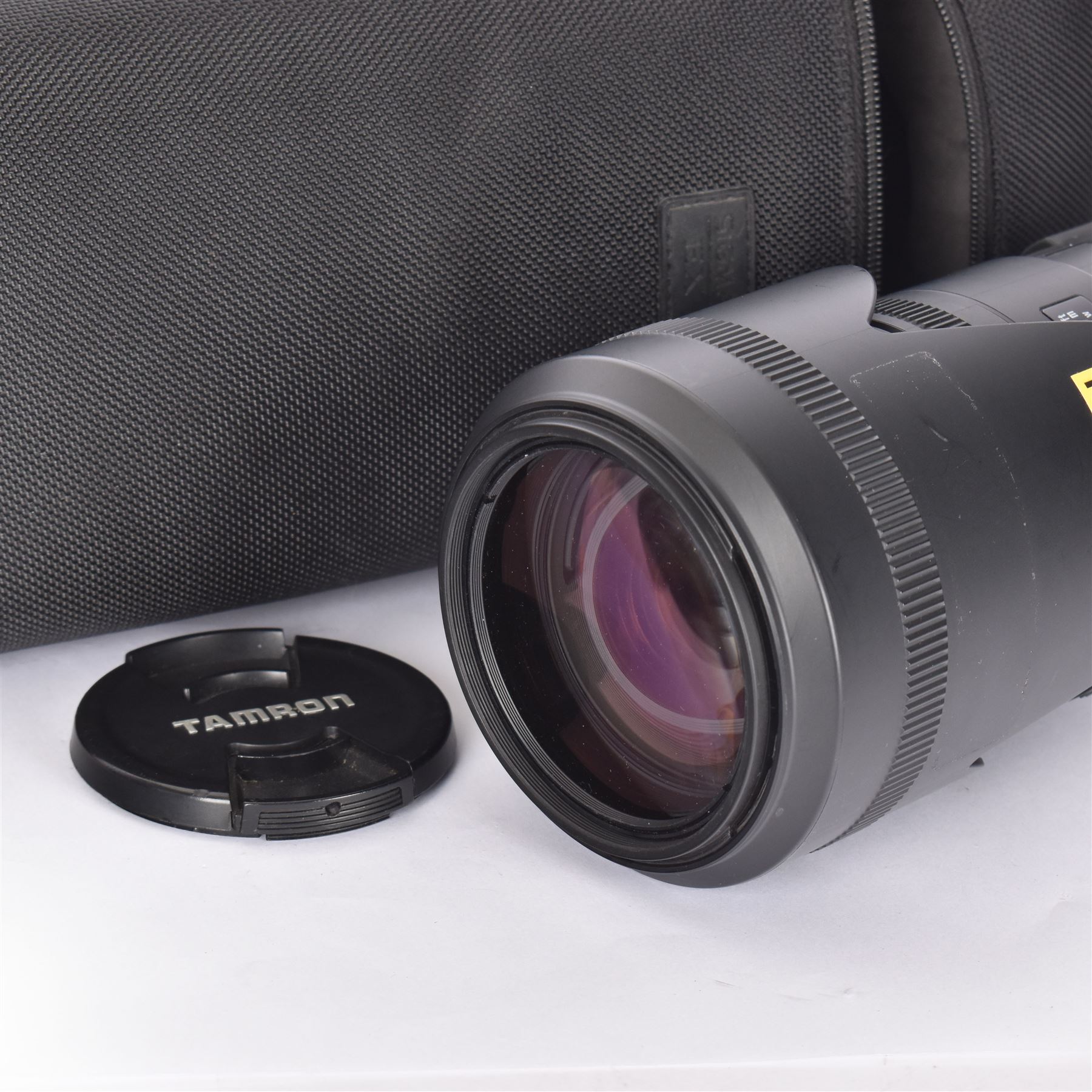 Sigma DG for Nikon 70-200mm 1:3.8 APO HSM optical stabiliser lens serial no. 14440796 with Nikon hood, in Sigma case with Nikon strap