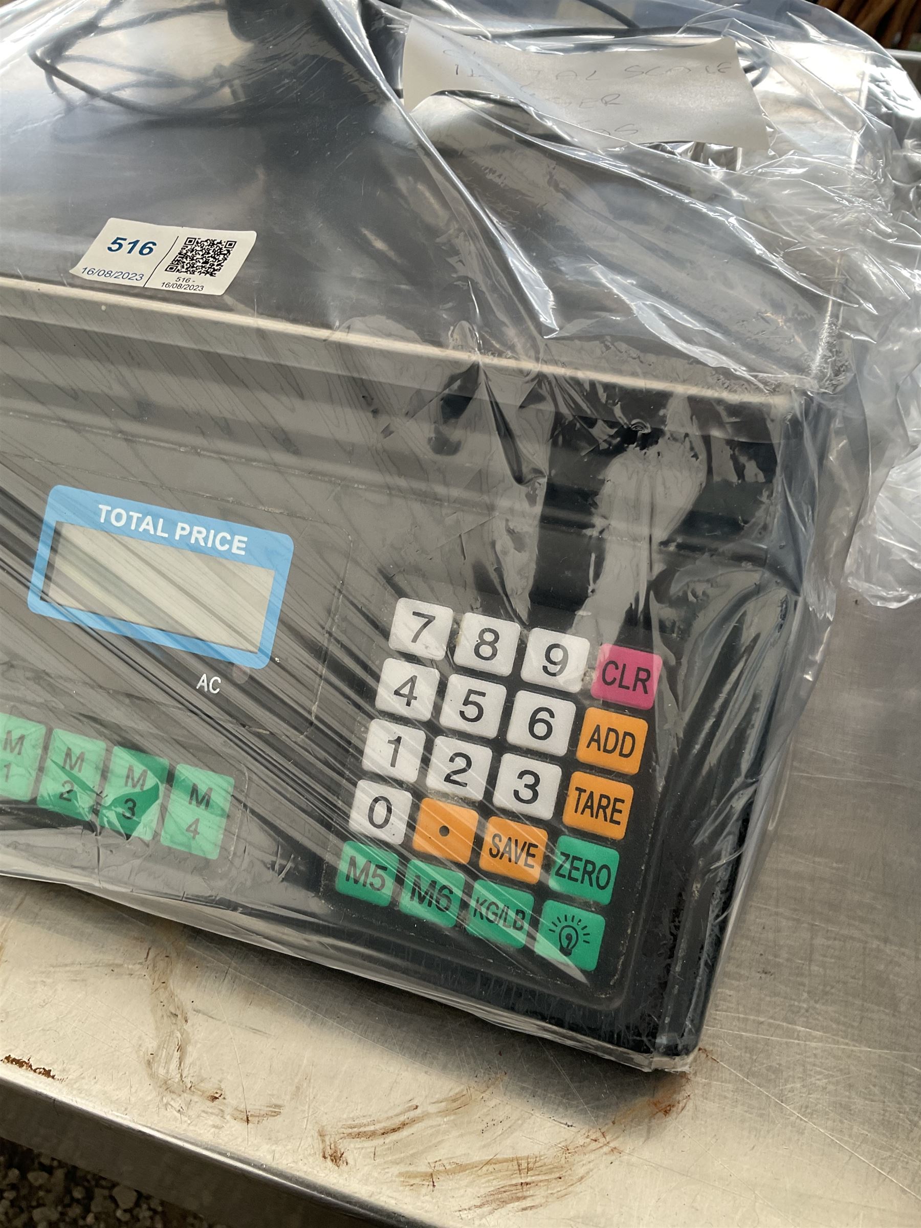 2 x 40kg capacity digital weighing scales with power supply - THIS LOT IS TO BE COLLECTED BY APPOINTMENT FROM DUGGLEBY STORAGE, GREAT HILL, EASTFIELD, SCARBOROUGH, YO11 3TX