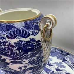 19th century Copeland blue and white printed willow pattern lazy susan,  the circular revolving tray fitted with a two handled coffee urn, D45cm