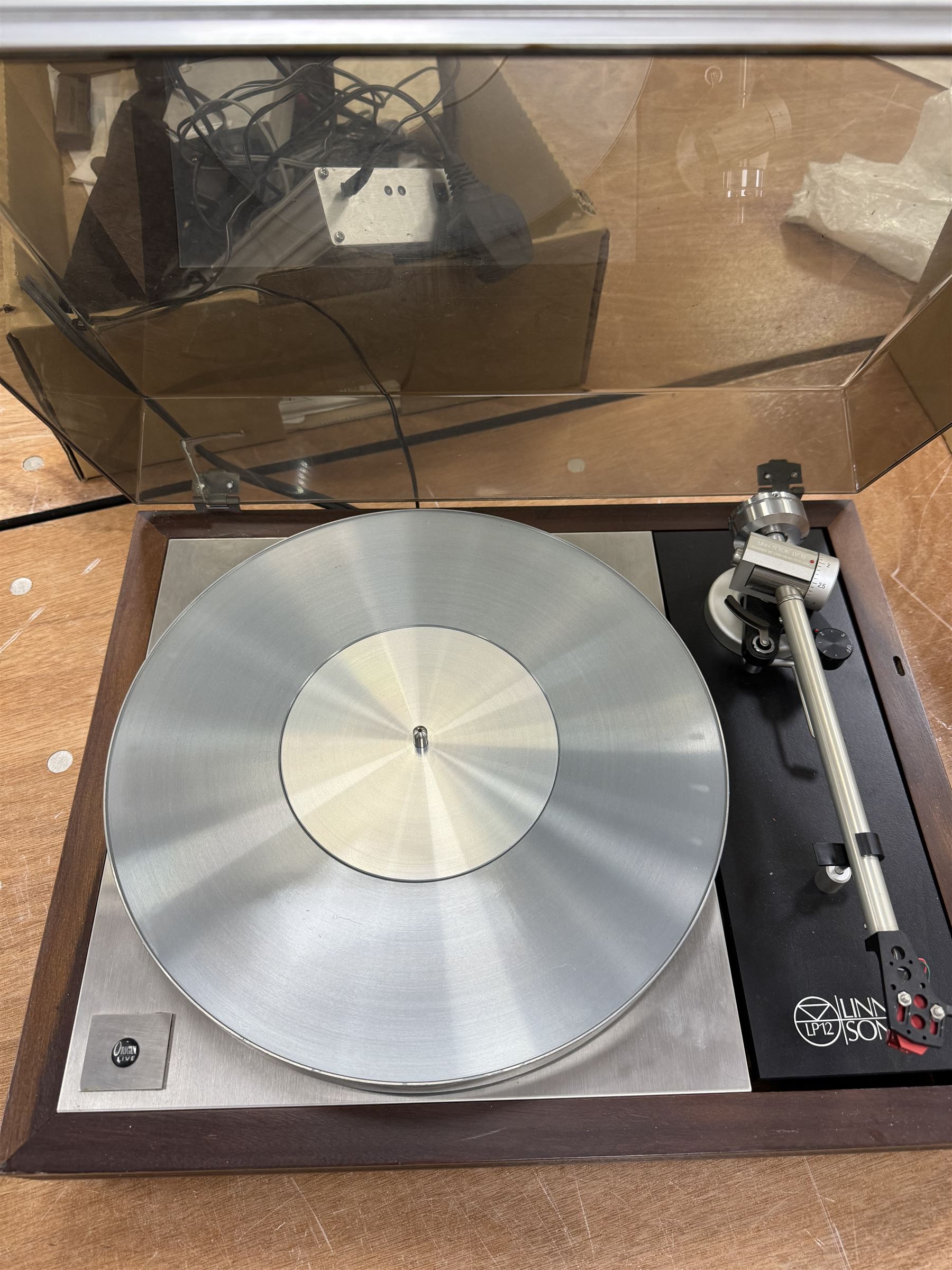 Linn Sondek LP12 Turntable