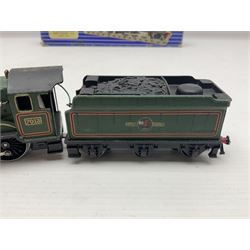 Hornby Dublo - 3-rail - Class 8F 2-8-0 freight locomotive No.48158 in unlined BR black; and Castle Class 4-6-0 locomotive 'Bristol Castle' No.7013 in lined BR green; each in original blue striped box (2)