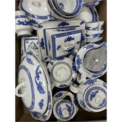 Extensive tea and dinner service of Booths and Cauldon dragon pattern, including, teapots, coffee pots, jugs, toast racks, bowls, dinner plates, platters, soup tureen etc 