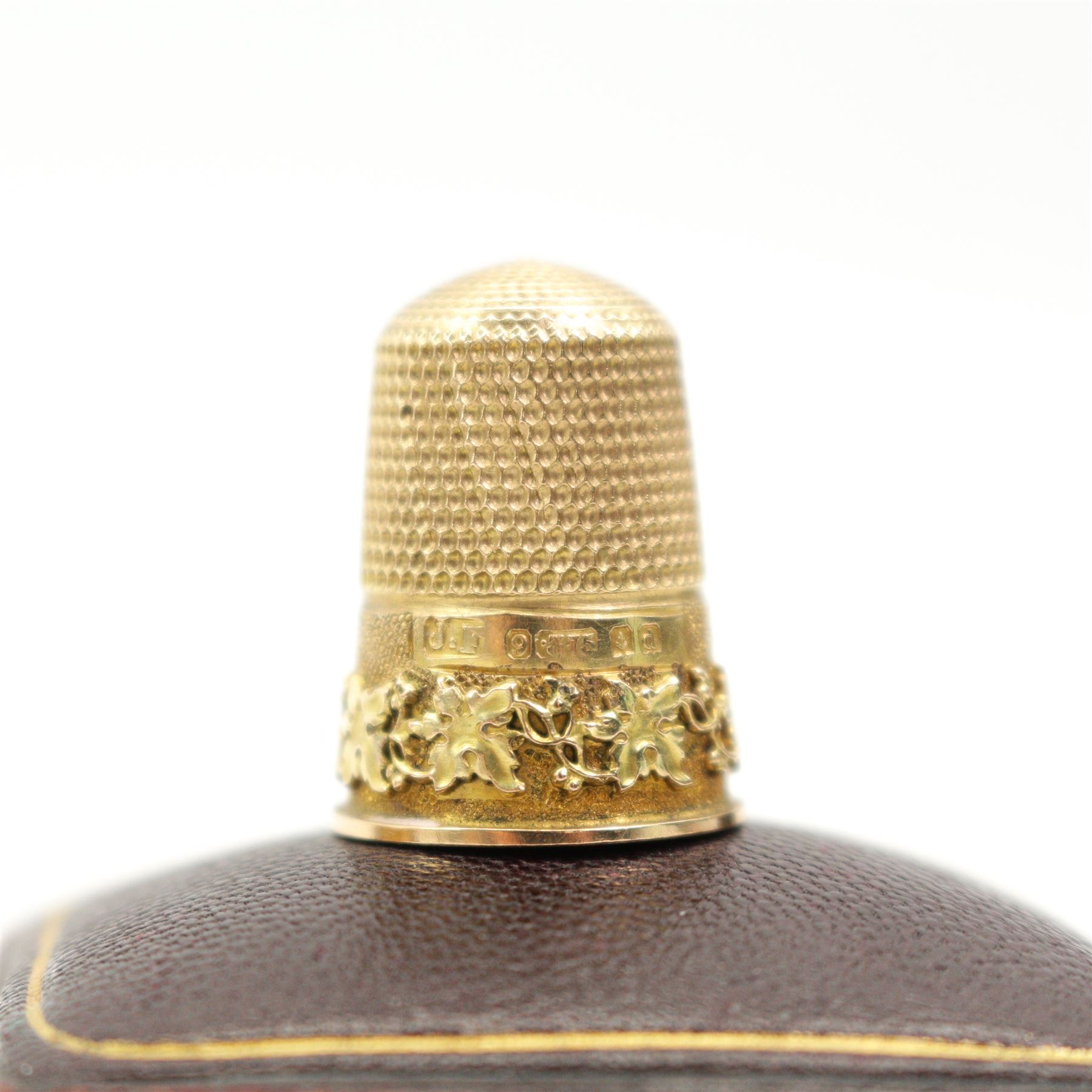 Edwardian 9ct gold thimble by James Fenton, Birmingham 1903, in fitted velvet and silk lined case by Mappin & Webb