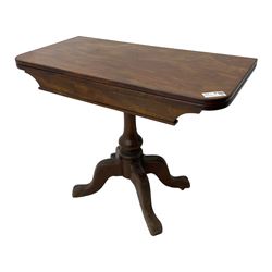 19th century mahogany table, fold-over rectangular with rounded corners, on turned vasiform column, on quadruple out splayed supports