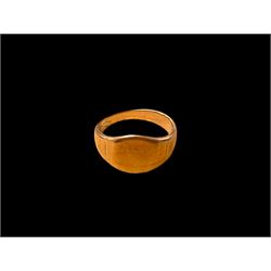 9ct rose gold signet ring