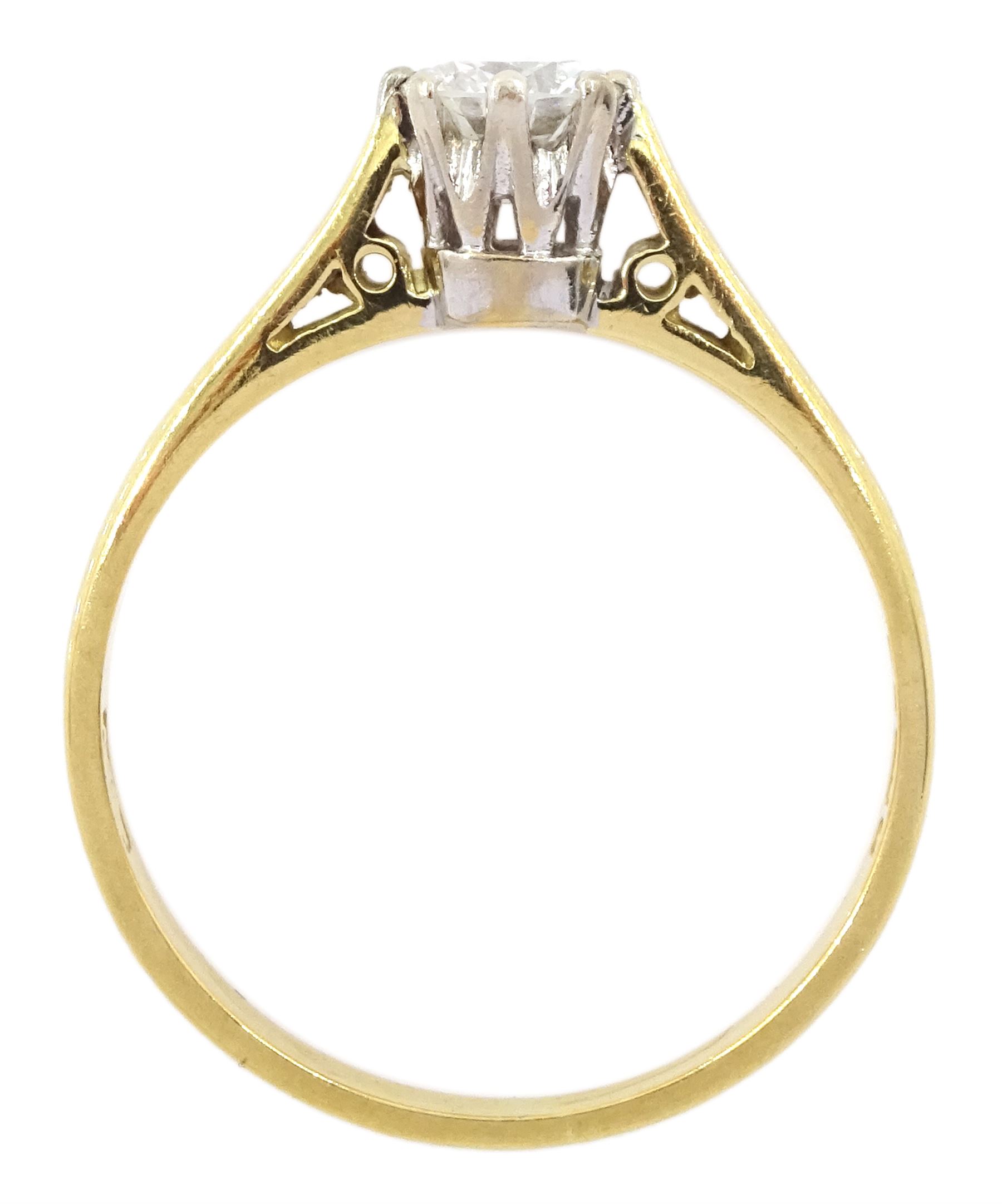 18ct gold single stone round brilliant cut diamond ring, London 1982, diamond approx 0.45 carat