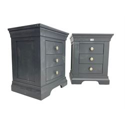 Cotswold - pair of anthracite grey painted three bedside chests, fitted with three drawers