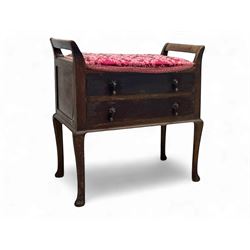 Edwardian mahogany duet stool with a lift-up seat revealing storage, on cabriole supports