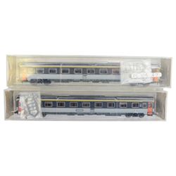 'N' gauge locomotives and rolling stock, including Peco NL 21 4-6-0 Jubilee Class LMS 'Renown', limited edition Brass Locomotives SE&CR Wainwright L Class 4-4-0 locomotive with certificate, EFE Rail Class 17 locomotive in BR Blue, Minitrix locomotive no. 12862, together with coaches and goods wagons, including Roco, Bachmann, Erian and Trix examples, all boxed  