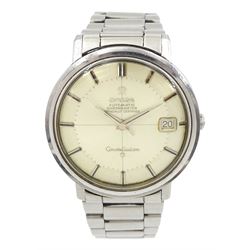 Omega Constellation gentleman's stainless steel automatic wristwatch, Ref. 168.004, Cal. 561, Pie Pan silvered dial with baton hour markers and date aperture, on stainless steel bracelet with fold-over clasp