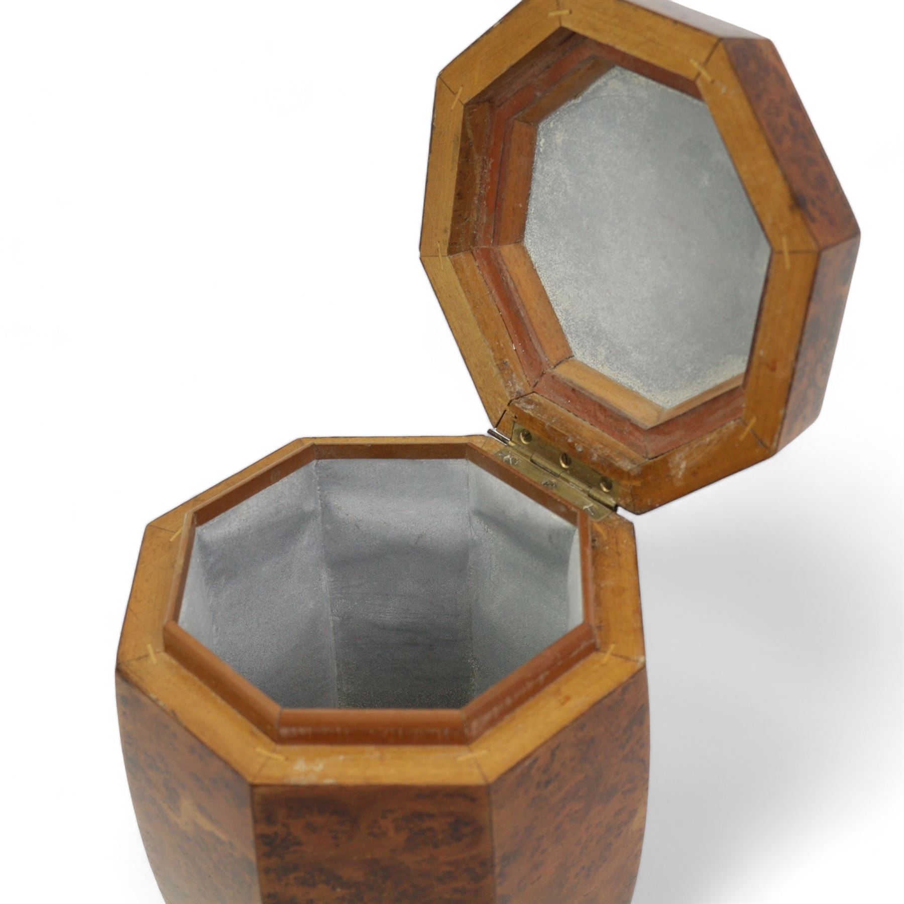 Early 20th century burr elm, ebony and boxwood string inlaid caddy, with hinged cover, H14cm