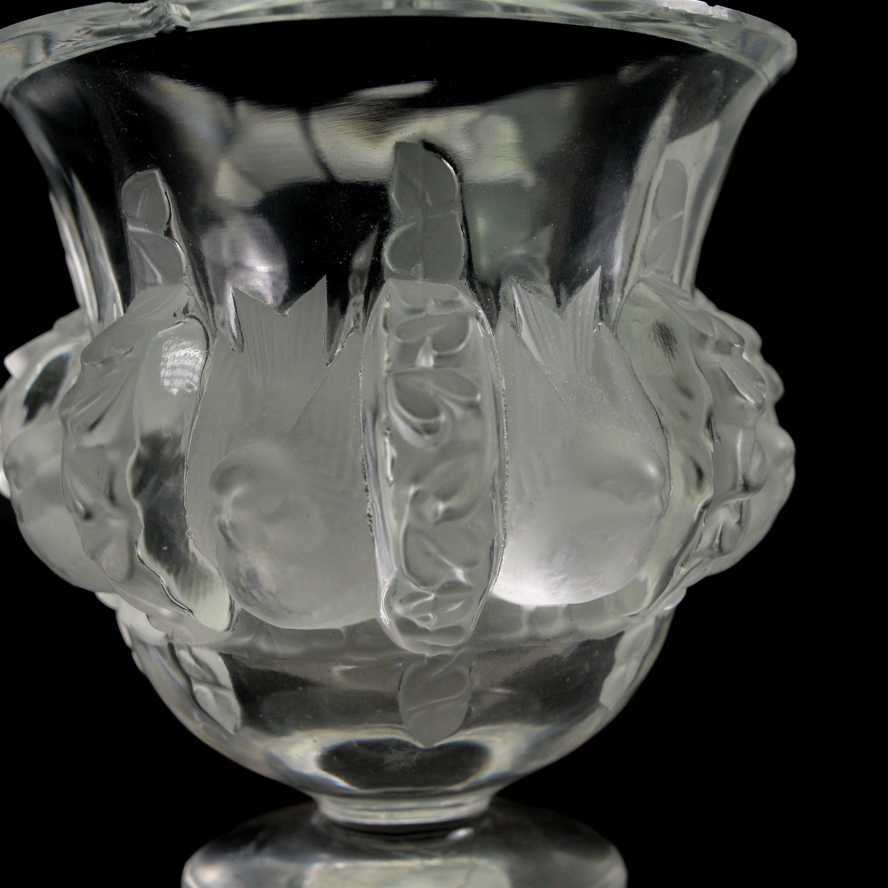 Lalique crystal Dampierre bird vase of campagna form on raised circular base, H12cm, together with a Lalique crystal Tokyo candle holder, H8cm both signed Lalique, France (2)