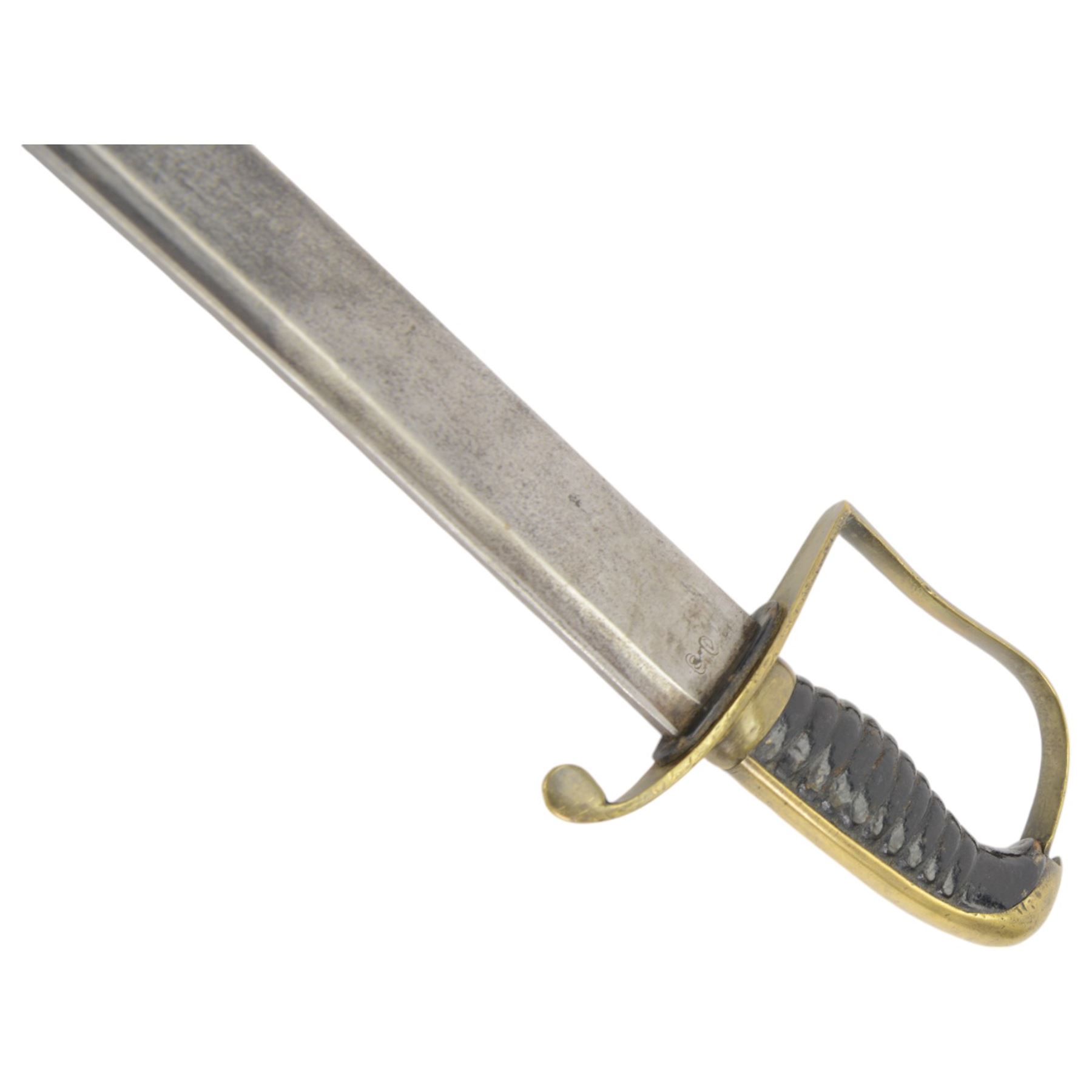 Infantry sword, curved single edge blade, smooth pommel and ribbed grip, overal L80cm