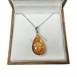 Silver Baltic amber pendant necklace, stamped 925, boxed 