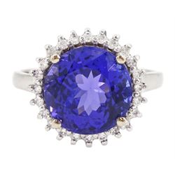 18ct white gold round cut tanzanite and round brilliant cut diamond cluster ring, hallmark...