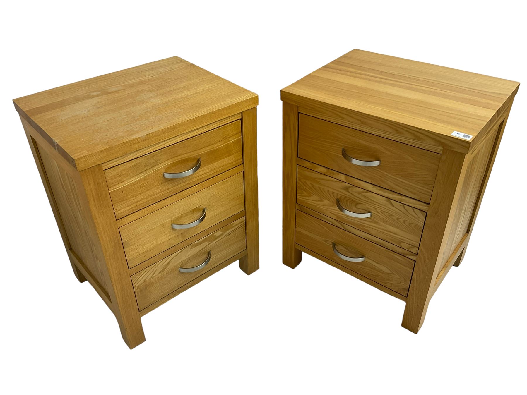 Pair of contemporary solid ash bedside chests, each fitted with three drawers