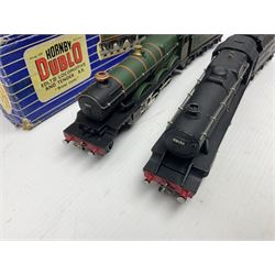 Hornby Dublo - 3-rail - Class 8F 2-8-0 freight locomotive No.48158 in unlined BR black; and Castle Class 4-6-0 locomotive 'Bristol Castle' No.7013 in lined BR green; each in original blue striped box (2)