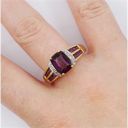 9ct garnet and diamond ring, with garnet set shoulders, hallmarked