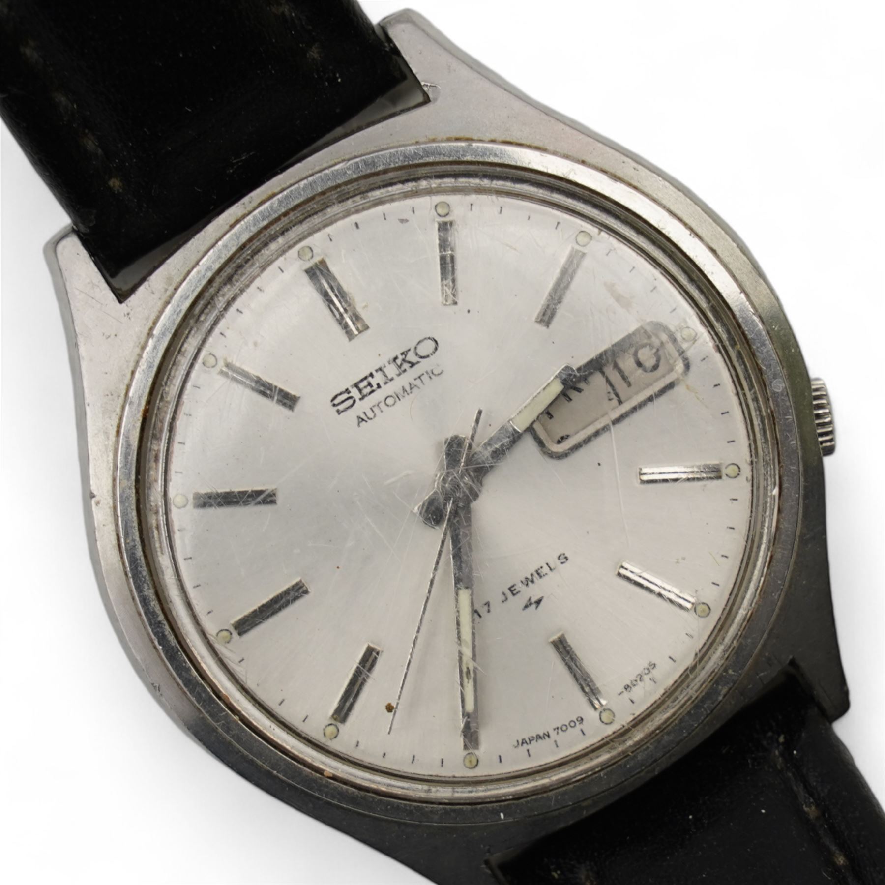 Seiko automatic stainless steel wristwatch, with day / date aperture and six other wristwatches including Smiths Empire, Sekonda, Jowissa and Timex