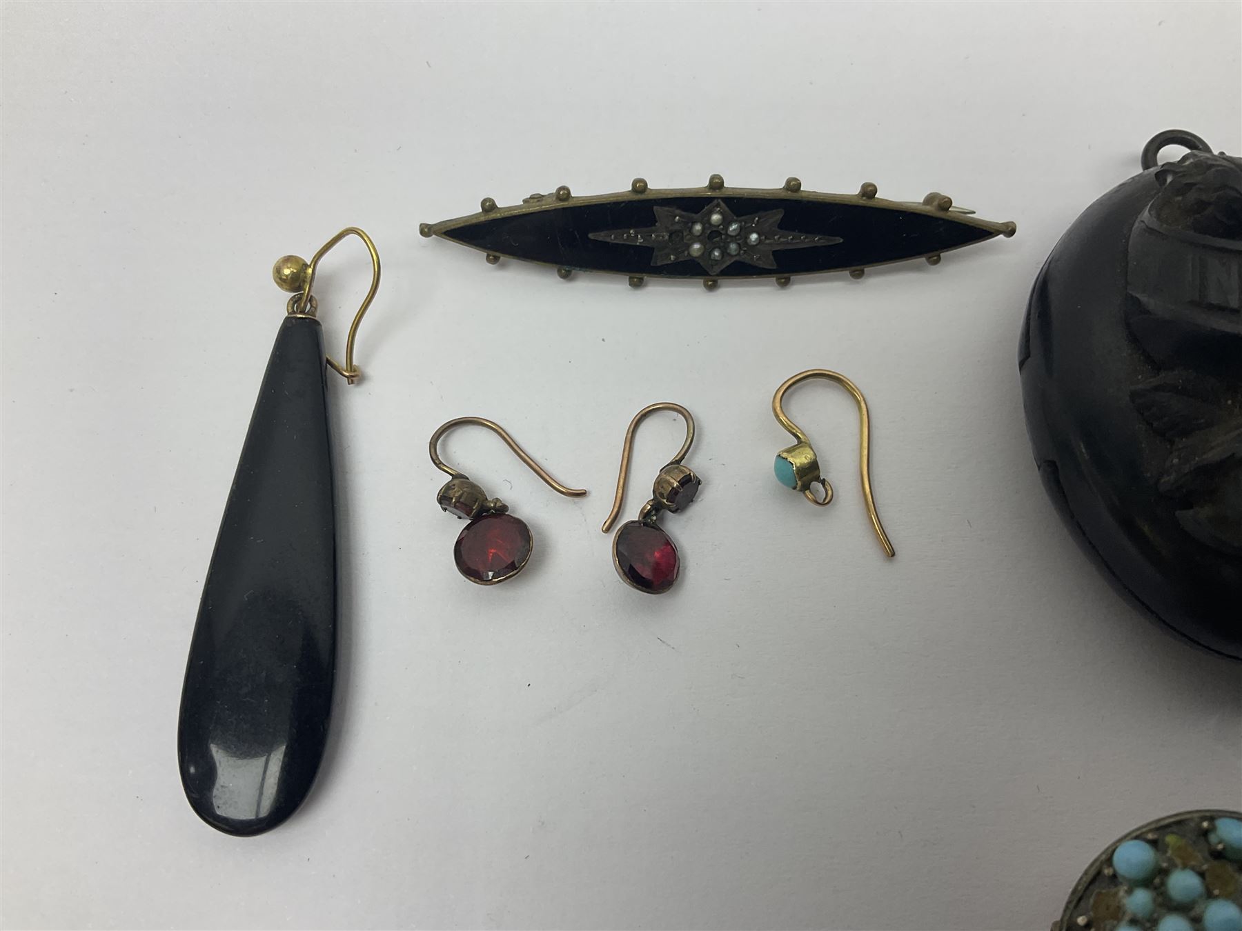 Victorian and later costume jewellery, including 'In Memory Of' mourning pendant, pair of stone set earrings, opal brooch, stick pins, etc 