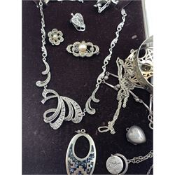 Silver jewellery, including an amber set necklace, pair of earrings and pin, silver charm bracelet, silver ingot pendant, filigree jewellery and other silver jewellery