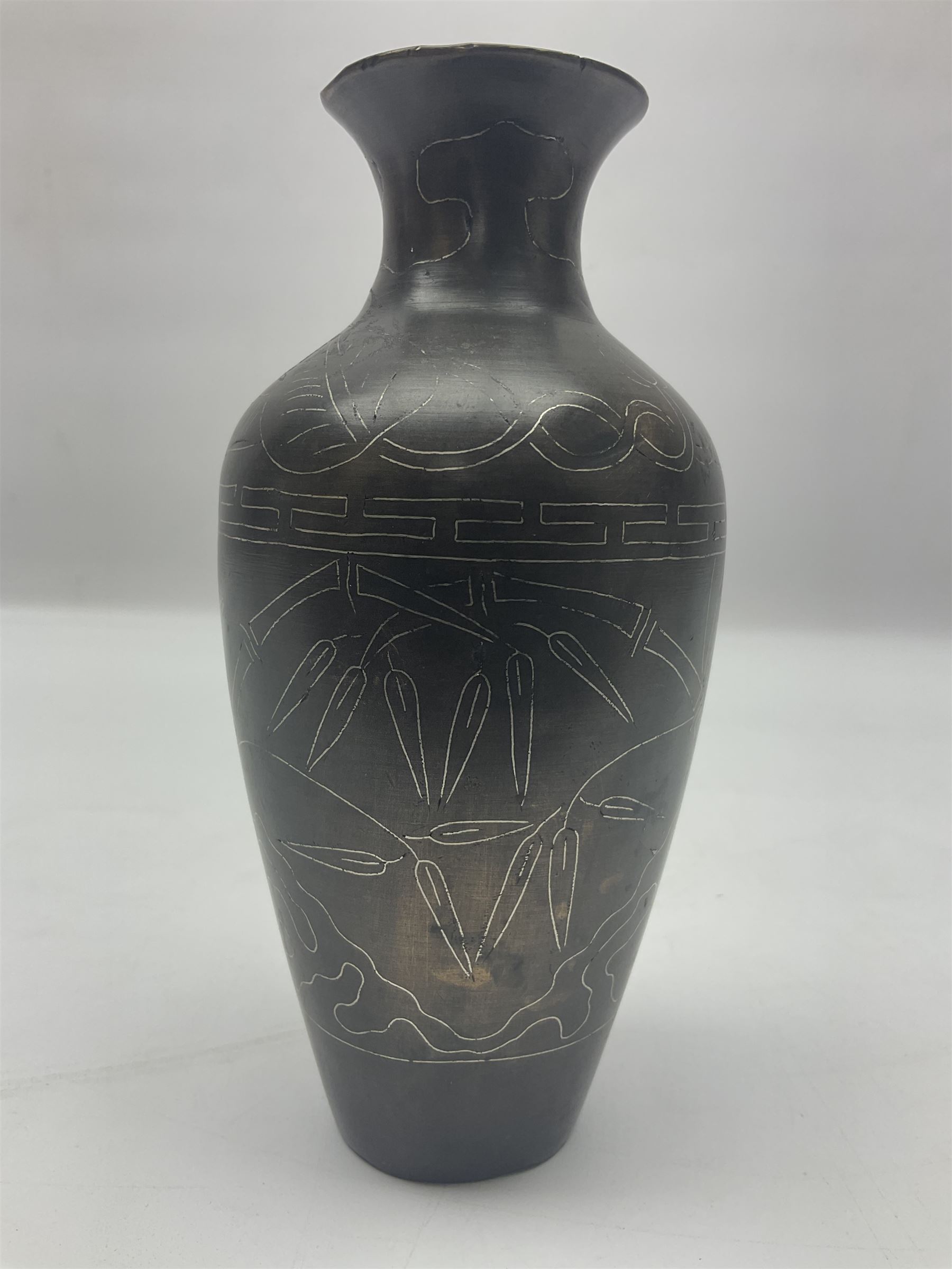 Chinese silver inlaid bronze vase, in the manner of Shisou, decorated with a fawn among bamboo, H15cm