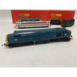 Various makers ‘00’ gauge - Hornby R758 Hymek Diesel Hydraulic B-B locomotive no.D7063 and R253 0-4-0 Diesel Dock Shunter no.3, in original boxes; Tri-Ang Class 08 0-6-0 Diesel Shunter no.D3035 and Class 37 Co-Co Diesel locomotive no.D6830; Jouef 843/E TEE SNCF no.CC40101 in electric red and grey (5)