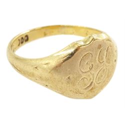 9ct gold shield signet ring, engraved with initials, London1963