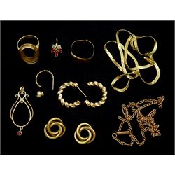 9ct gold jewellery oddments including chains, single earrings etc