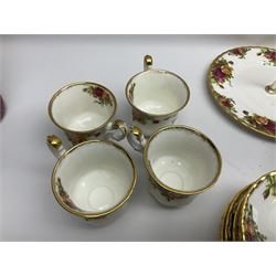 Royal Albert Old Country Roses pattern tea and dinner service, including teapot, coffee pot, two milk jugs, two open sucriers, six teacups and saucers, six dinner plates, six soup bowls, etc  