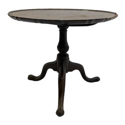 George III mahogany tripod table, circular moulded pie-crust tilt-top, on turned and twist carved pedestal, three splayed supports with pointed feet 