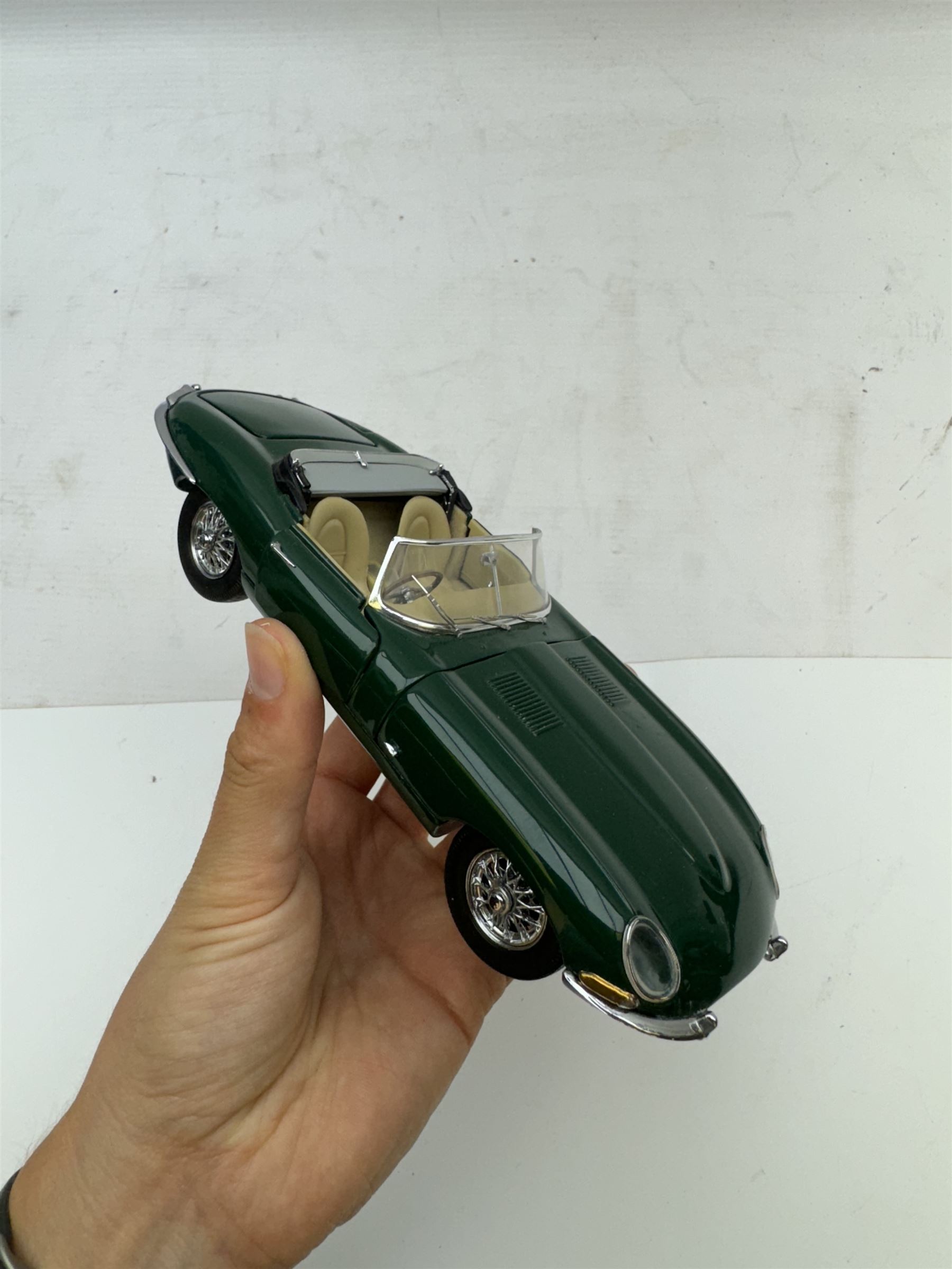 Two Franklin Mint 1:24 scale Die-casts, comprising 1961 Jaguar E-Type and model 1957 Mercedes-Benz