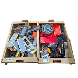 Large collection of '00' gauge model railway accessories, mostly Hornby Dublo, to include ...