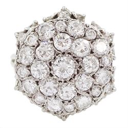 18ct white gold round brilliant cut diamond cluster ring, stamped 750, total diamond weight approx 2.00 carat