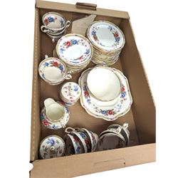 Hammersley tea wares, pattern E293, for twelve place settings, including teacups, saucers, two preserve jars, jug, sugar bowl, etc 