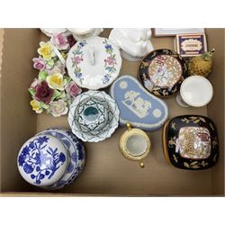 Modern Meissen leaf dish, Country Artists figure, trinket boxes including Jasperware example and a collection of other ceramics and collectables