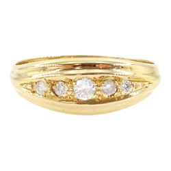 Early 20th graduating five stone round cut diamond ring, Chester 1919