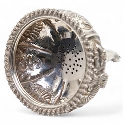 George IV silver wine funnel with gadrooned border and floral decoration L15cm York 1825 Maker Barber Cattle and North