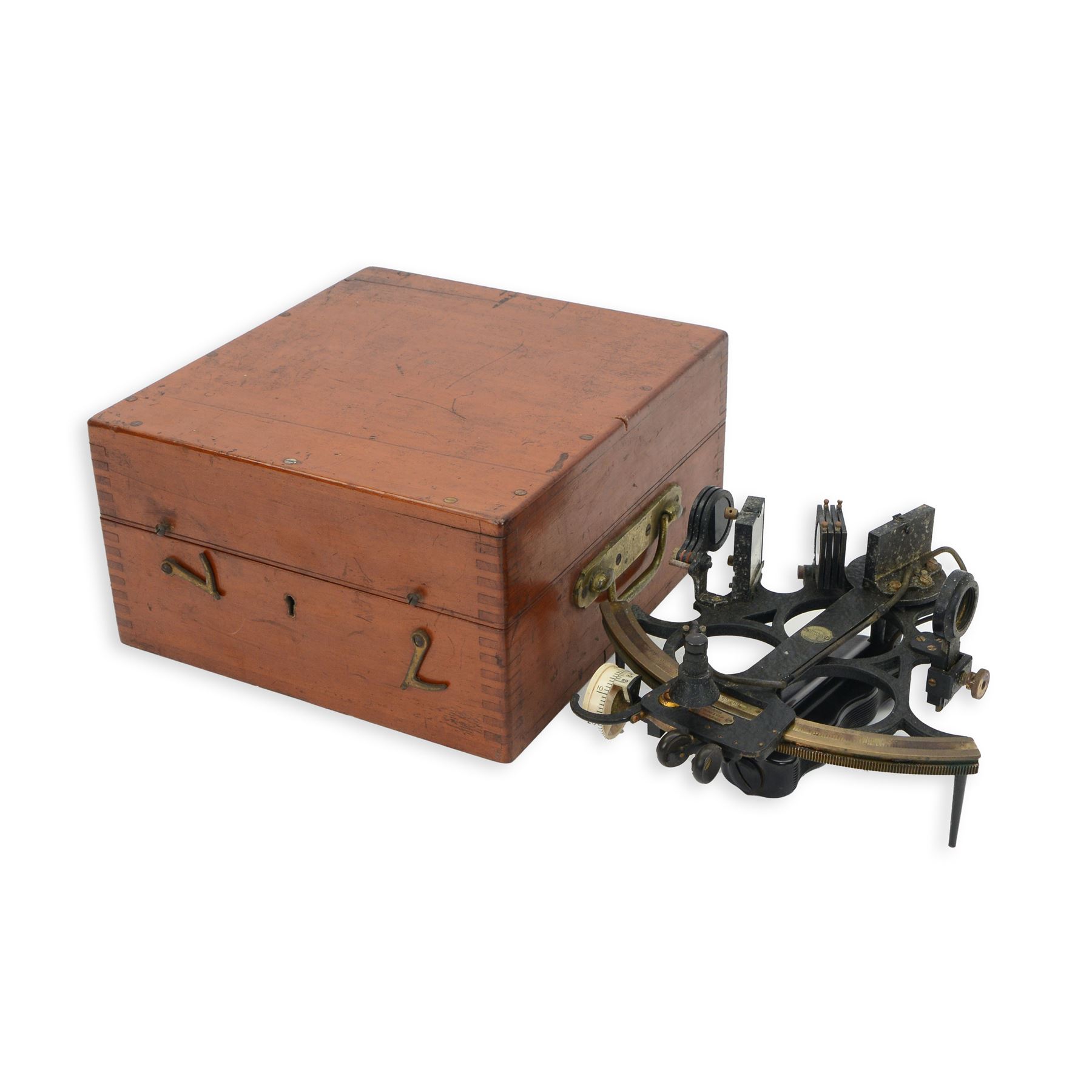 1940s Husun (Henry Hughes & Son Ltd) sextant no. 23265 in black finish, contained in fitted wooden case with service label dated 1940