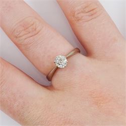 18ct white gold single stone old cut diamond ring, stamped, diamond approx 0.45 carat