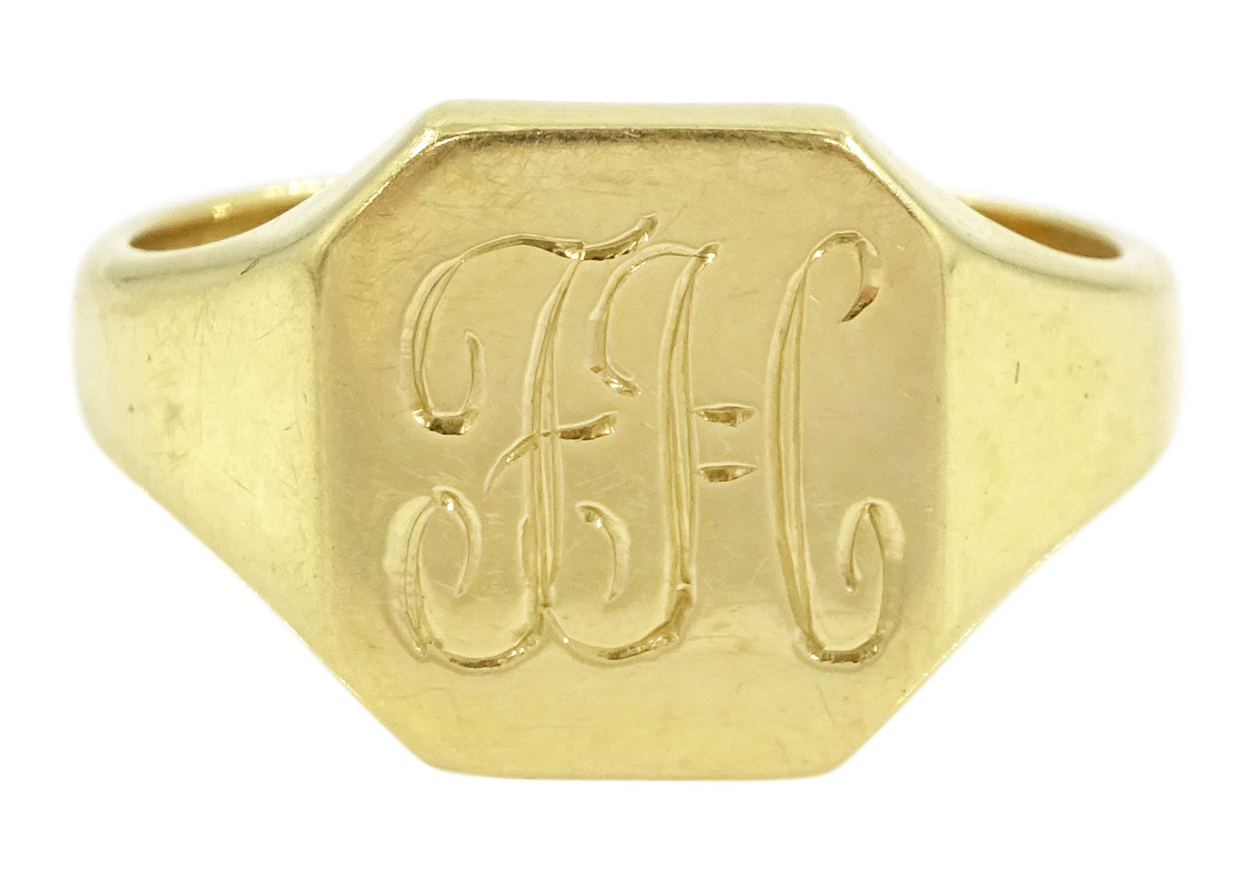 18ct gold signet ring, with engraved initials FH, Birmingham 1997