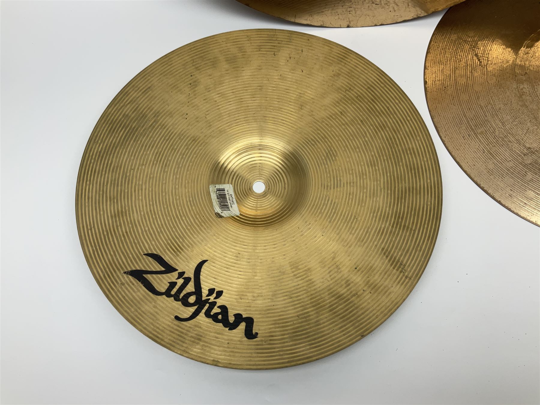 Five Zildjian cymbals - ZBT Ride D51cm (20