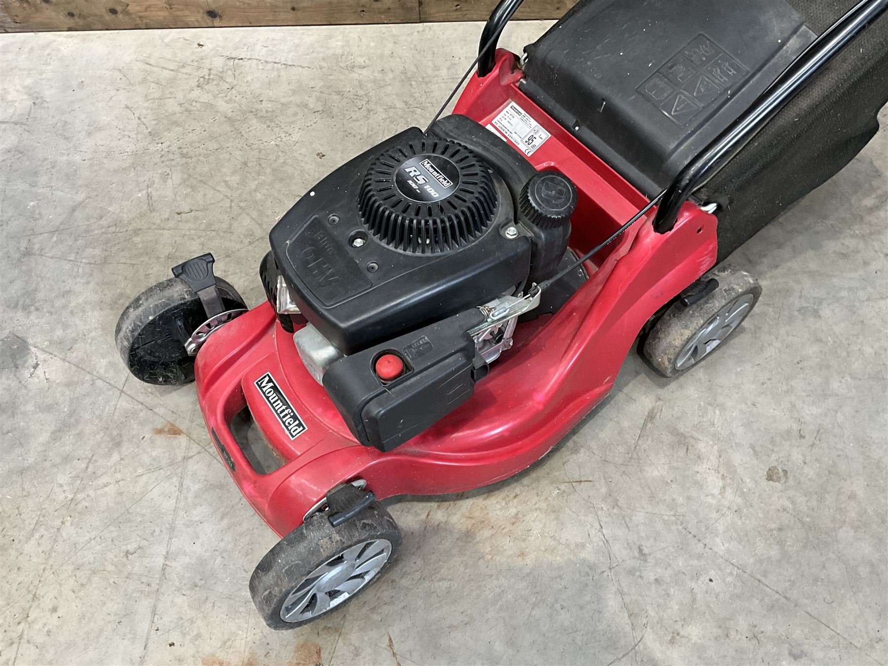 Mountfield RS100 petrol lawnmower, with collecting box, full working order