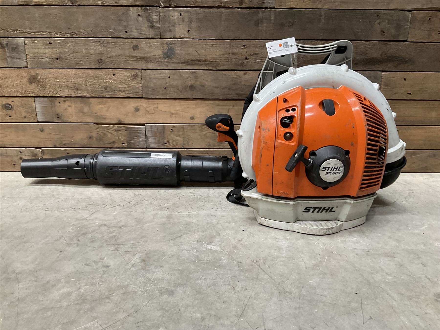 Stihl BR-500 petrol backpack leaf blower